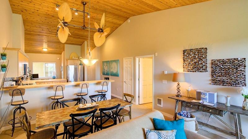 Photo of Oyhut Bay Seaside Resort - Condo 405 Siren's Serenity Condominium - Living room area, Full kitchen