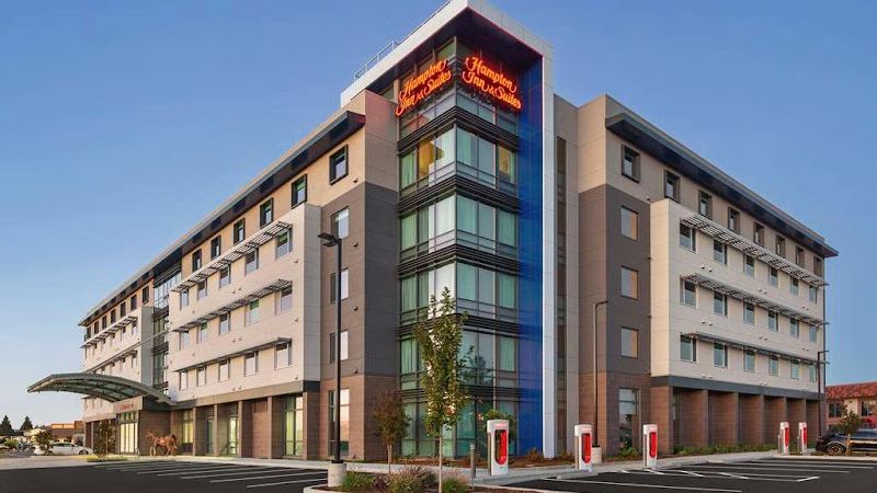 Hampton Inn & Suites San Mateo-San Francisco Airport