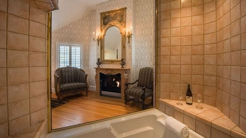 Photo of THE BERGSON