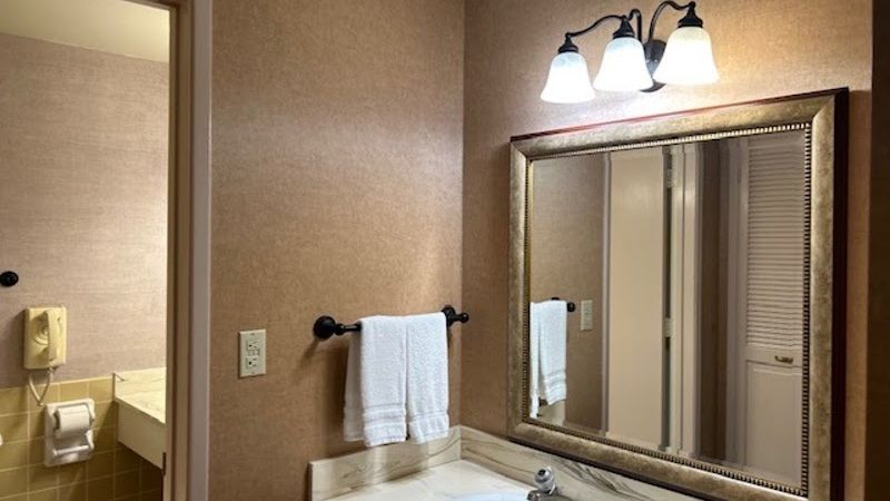 Photo of Piccadilly Inn Airport