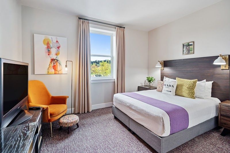 Photo of The Dundee Hotel - Cozy Queens Room, King Bed, Flat TV