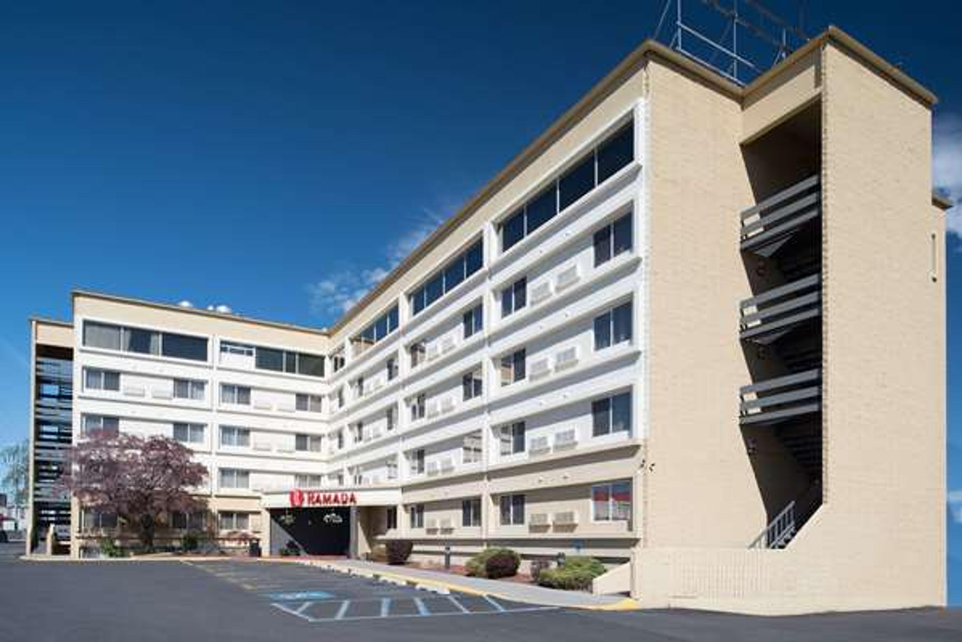 Ramada by Wyndham Downtown Spokane