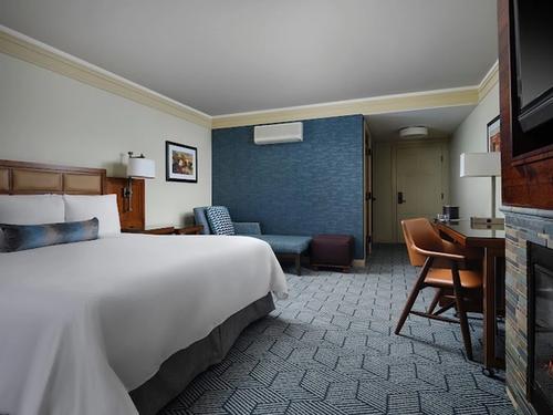Photo of Hotel Abrego - Deluxe Room, King bed, fireplace, safe, mini-fridge, HDTV, and eco-friendly bath products