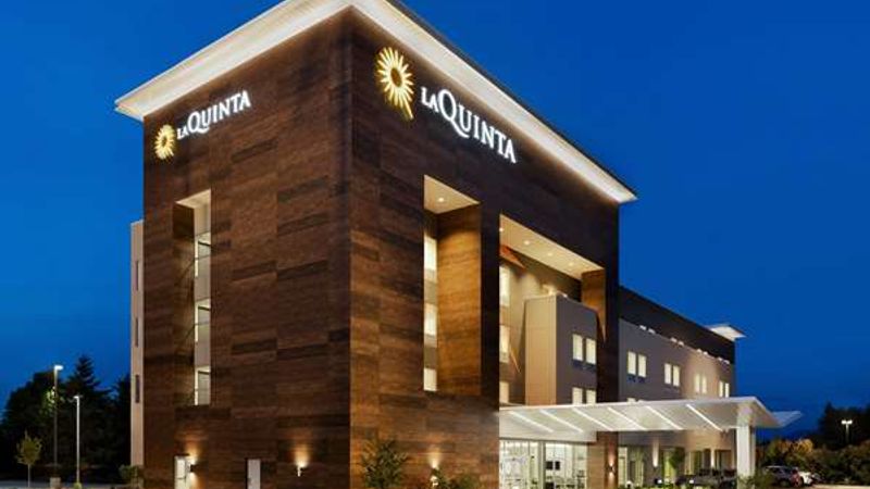 La Quinta Inn & Suites by Wyndham Burlington