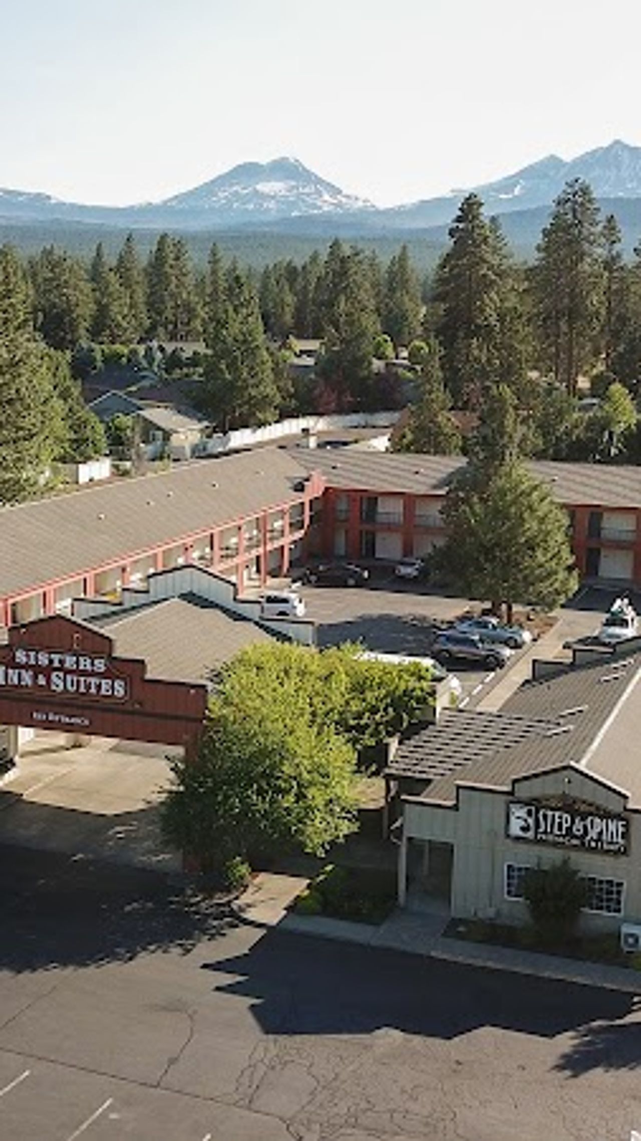 Photo of Sisters Inn & Suites