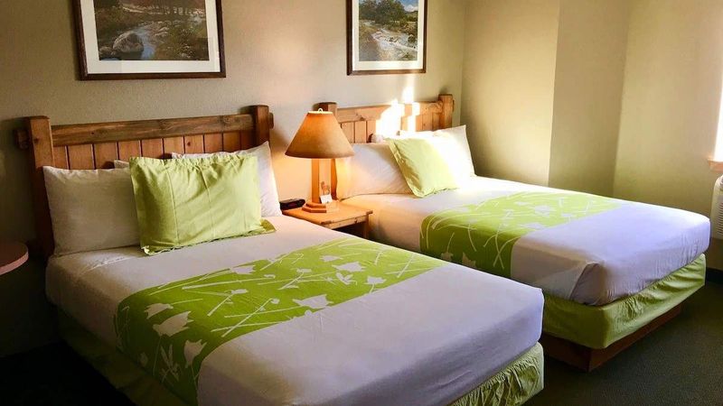 Boulder Creek Inn - Room, 2 Queen Beds