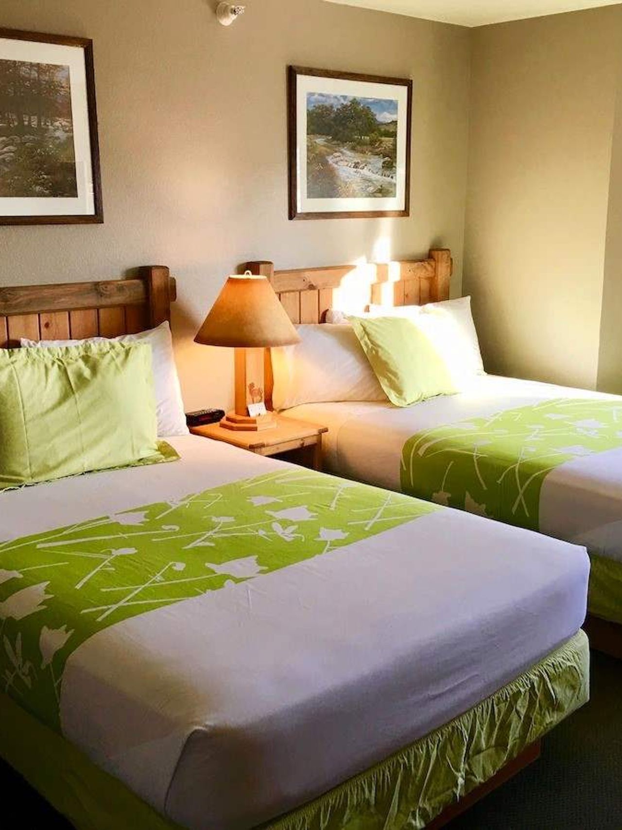 Boulder Creek Inn - Room, 2 Queen Beds
