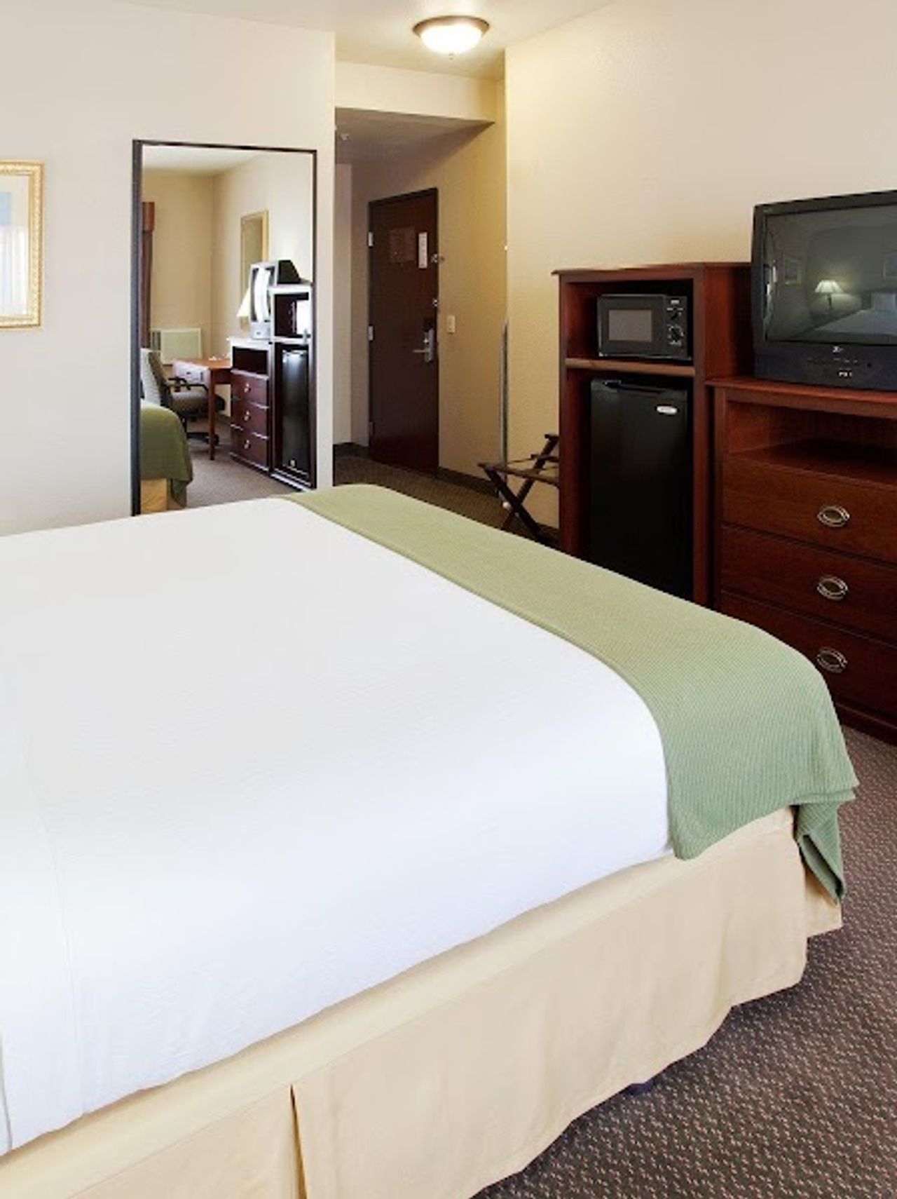 Photo of Holiday Inn Express West Sacramento - Capitol Area, an IHG Hotel