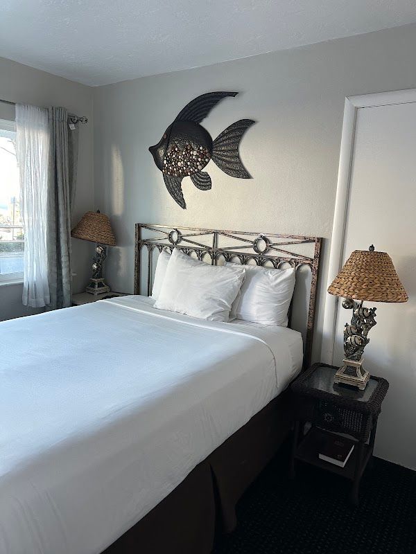 Photo of Lovers Point Inn - First Floor Queen room
