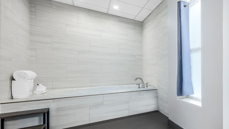 Photo of La Quinta Inn by Wyndham Lynnwood