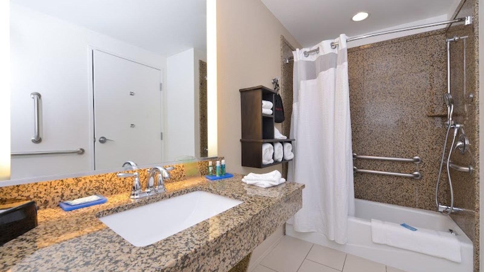 Photo of Holiday Inn Express & Suites Pocatello, an IHG Hotel