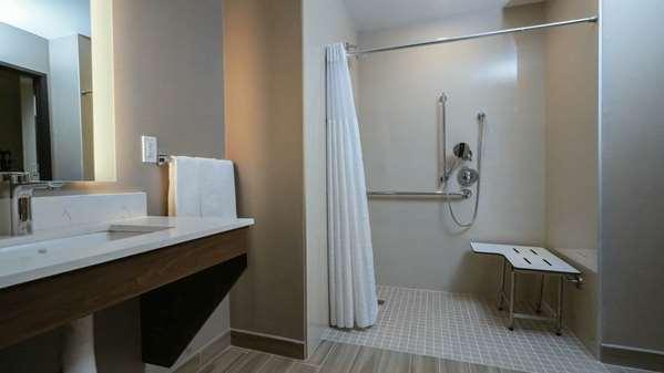Photo of La Quinta Inn & Suites by Wyndham Santa Cruz