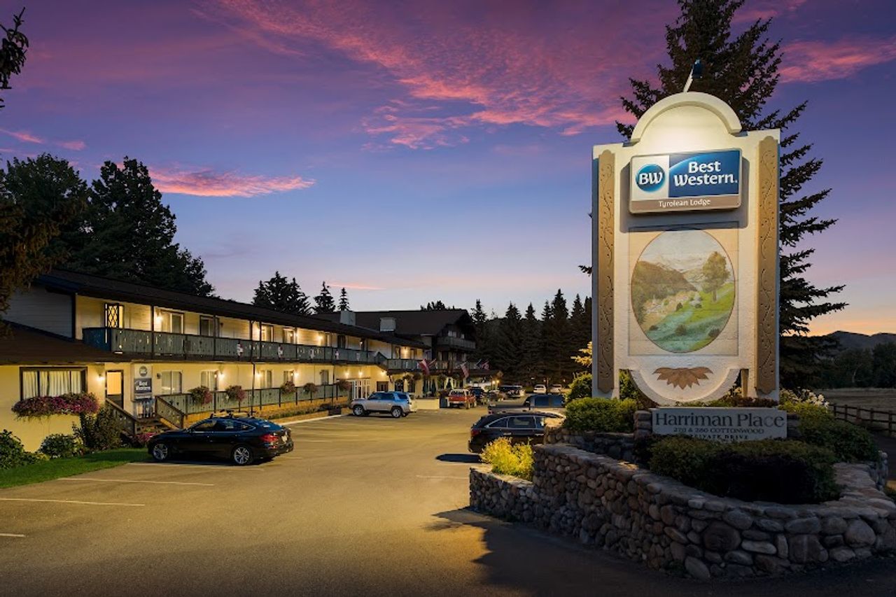 Photo of Best Western Tyrolean Lodge