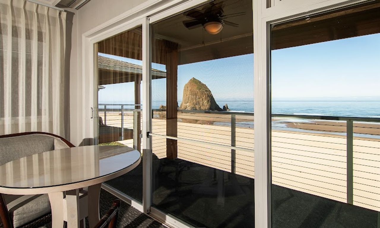 Photo of Hallmark Resort & Spa Cannon Beach