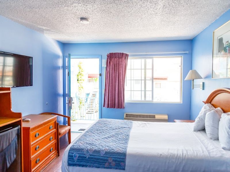 Photo of Aqua Breeze Inn