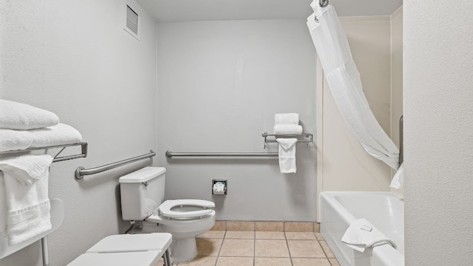 Photo of Red Lion Inn & Suites Deschutes River Bend