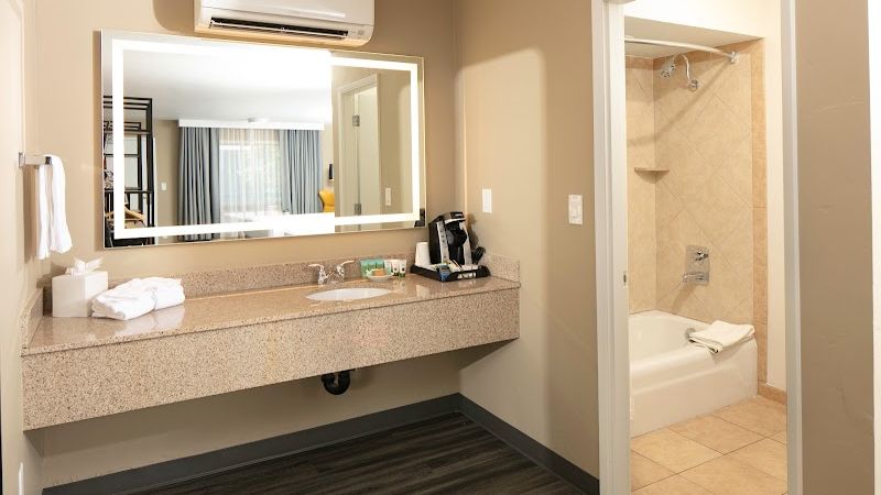 Photo of Waypoint Hotel