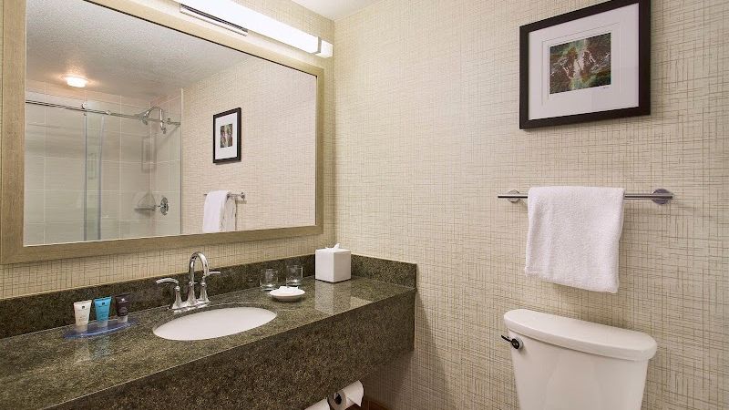 Photo of Crowne Plaza Portland-Lake Oswego, an IHG Hotel