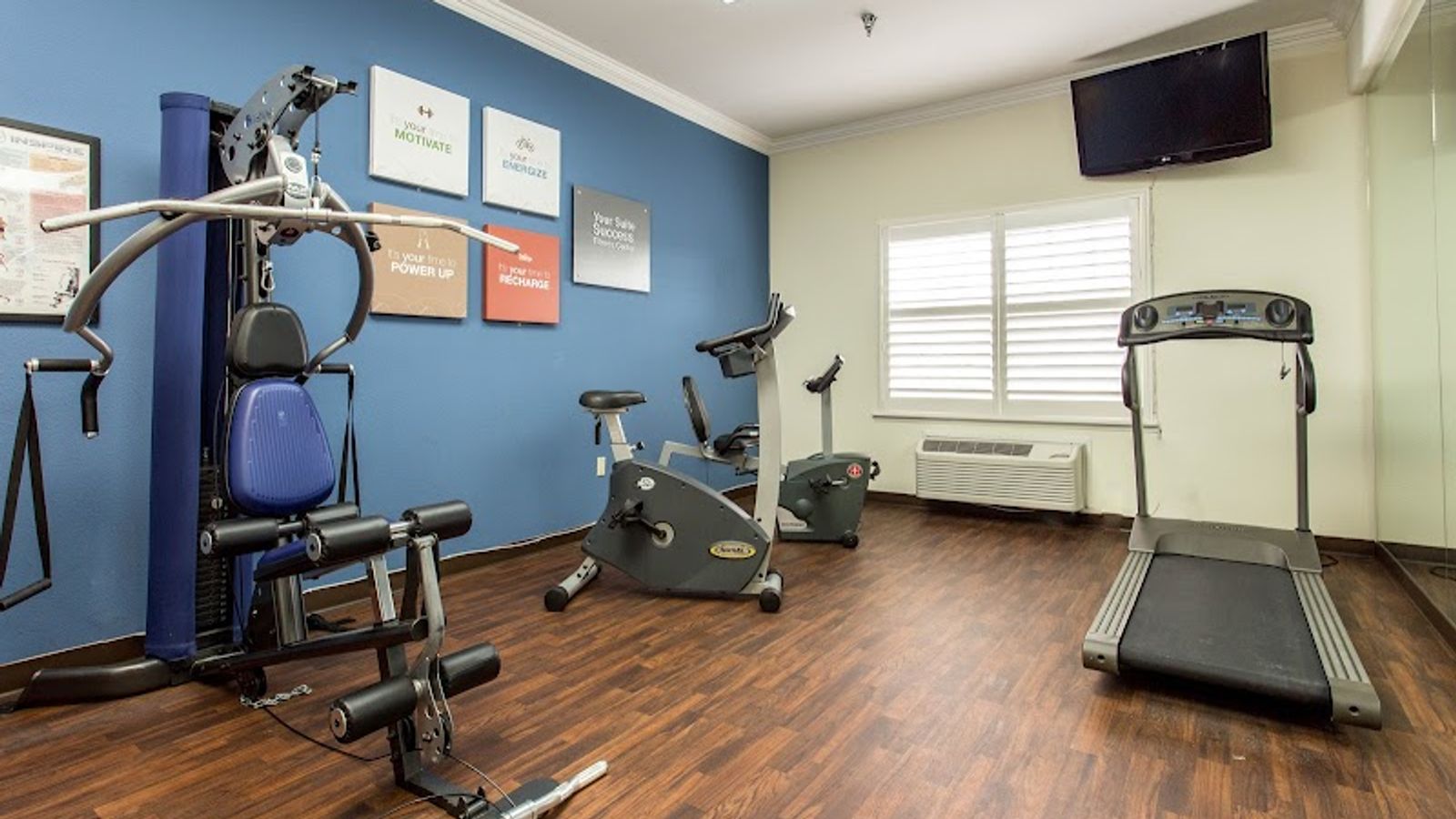 Photo of Comfort Suites Fresno River Park