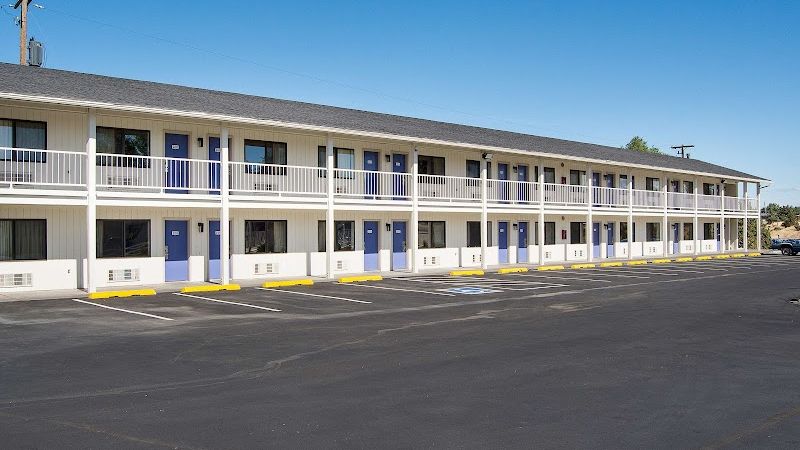 Photo of Motel 6 Madras, OR