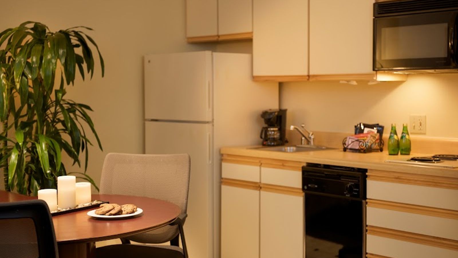 Photo of Larkspur Landing Extended Stay Suites Bellevue