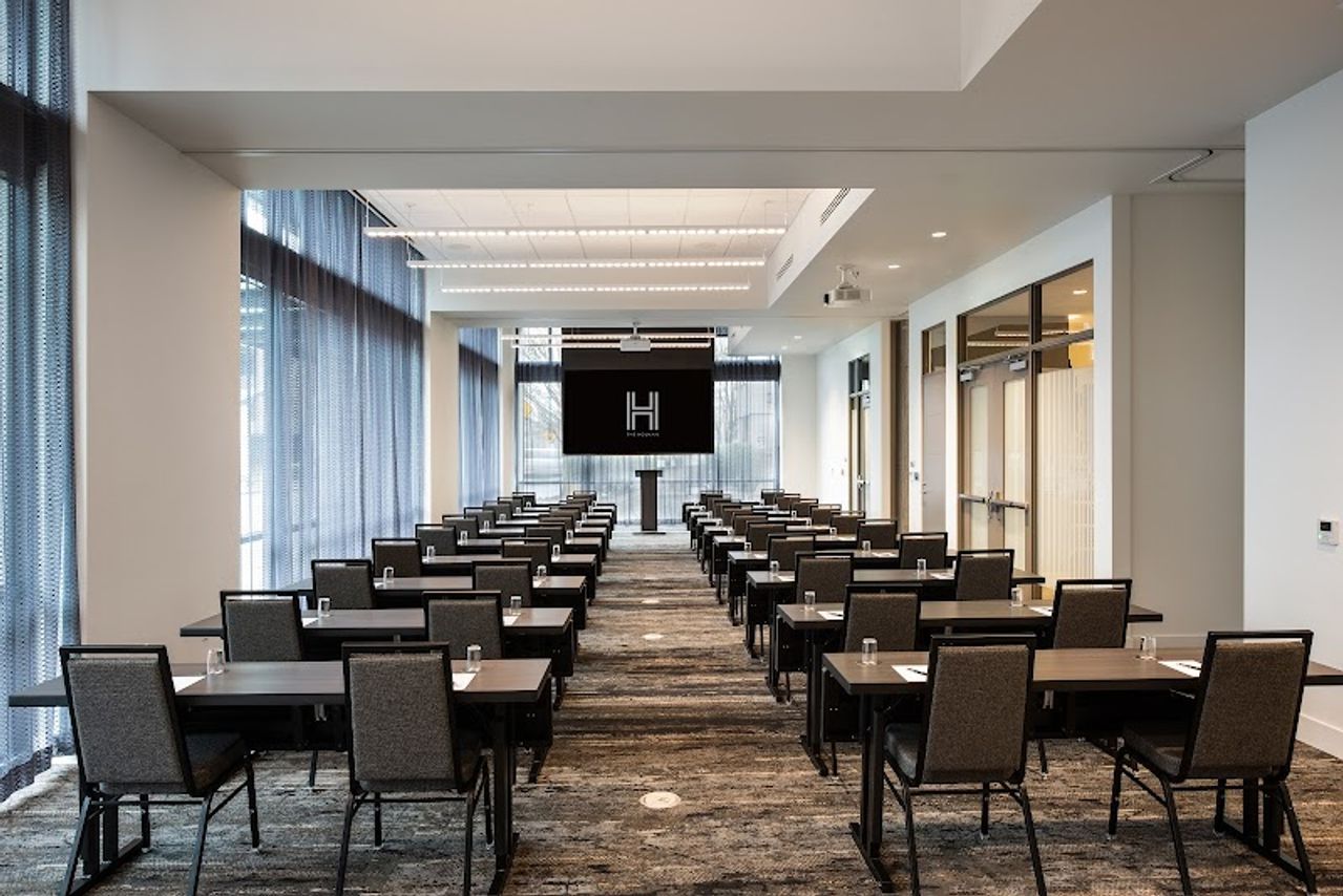 Photo of Holman Riverfront Park Hotel Salem, Tapestry Collection by Hilton