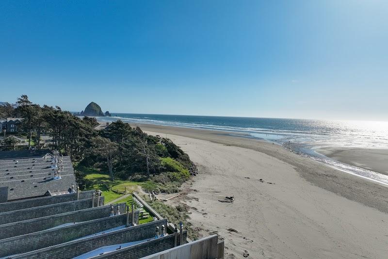 Photo of Schooner's Cove Inn