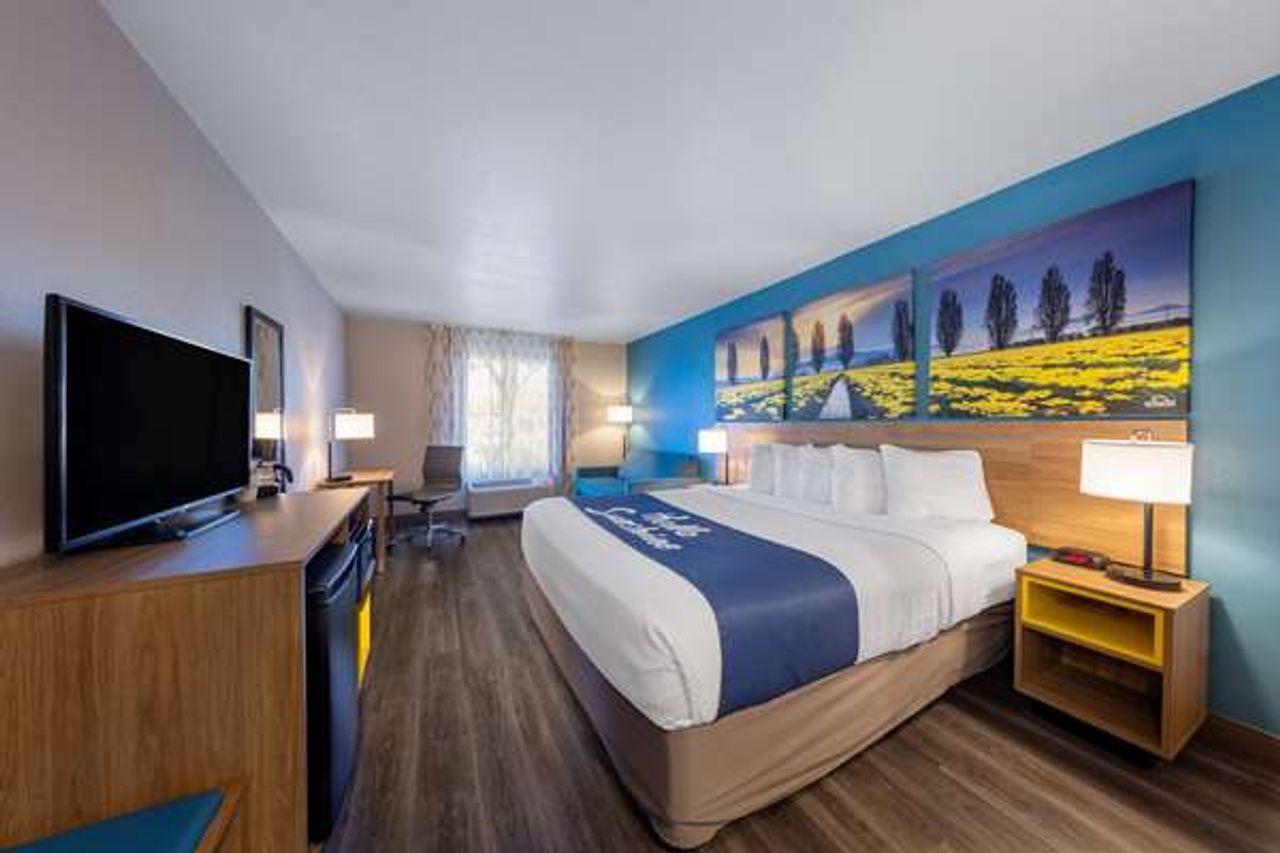 Photo of Days Inn by Wyndham Lathrop