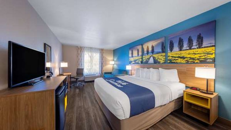 Photo of Days Inn by Wyndham Lathrop