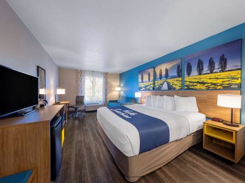 Photo of Days Inn by Wyndham Lathrop