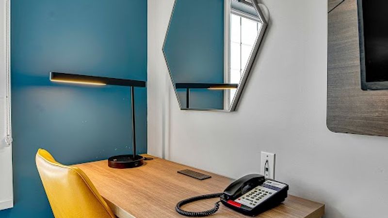 Photo of Holiday Inn Express & Suites Portland-Jantzen Beach, an IHG Hotel