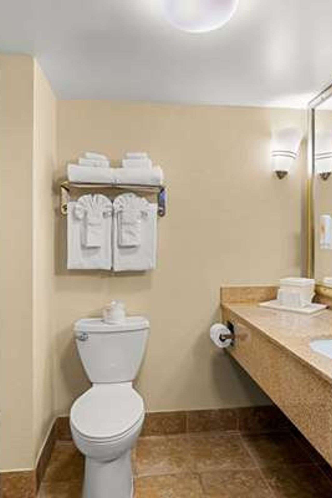 Photo of Comfort Suites Suites Vacaville-Napa Valley Area
