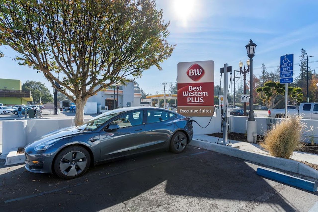 Photo of Best Western Plus Executive Suites