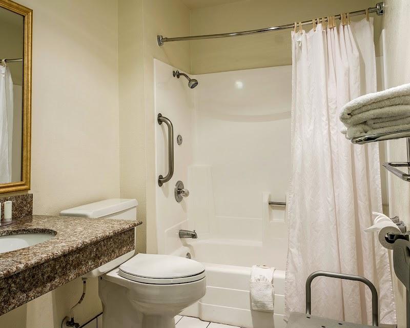Photo of Comfort Inn Modesto