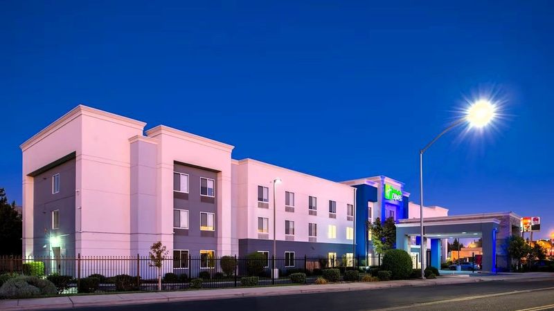 Holiday Inn Express Stockton Southeast, an IHG Hotel
