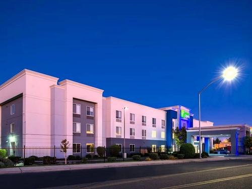 Holiday Inn Express Stockton Southeast, an IHG Hotel