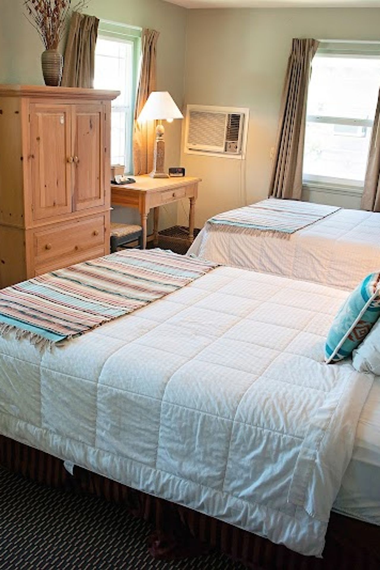 Photo of Rugged Country Lodge