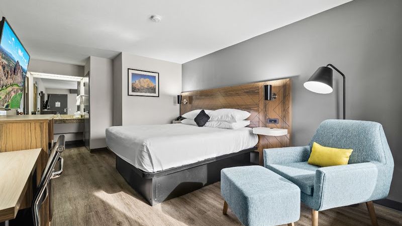 Photo of Red Lion Inn & Suites Deschutes River Bend