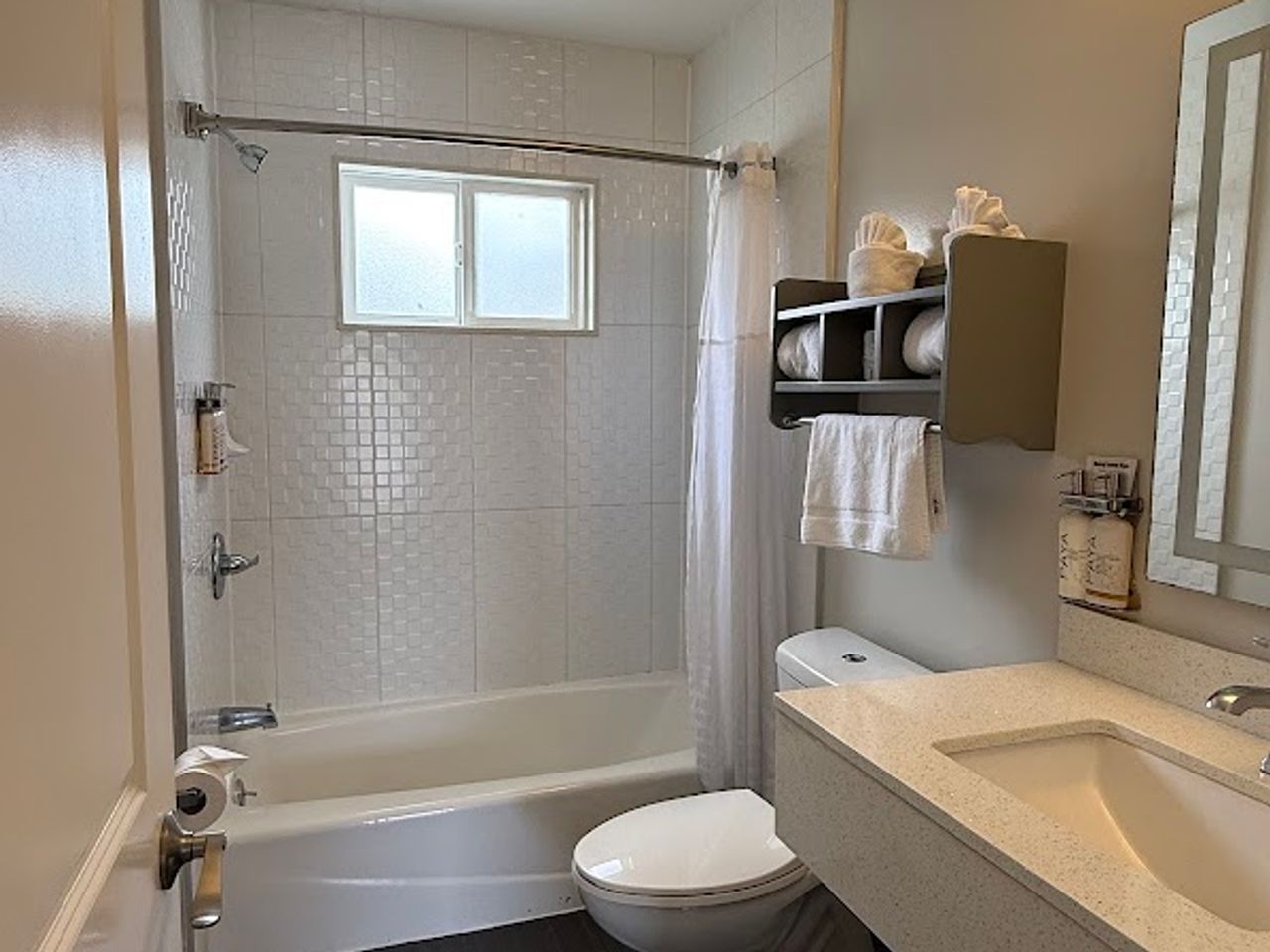 Photo of Stargazer Inn and Suites - Bathroom