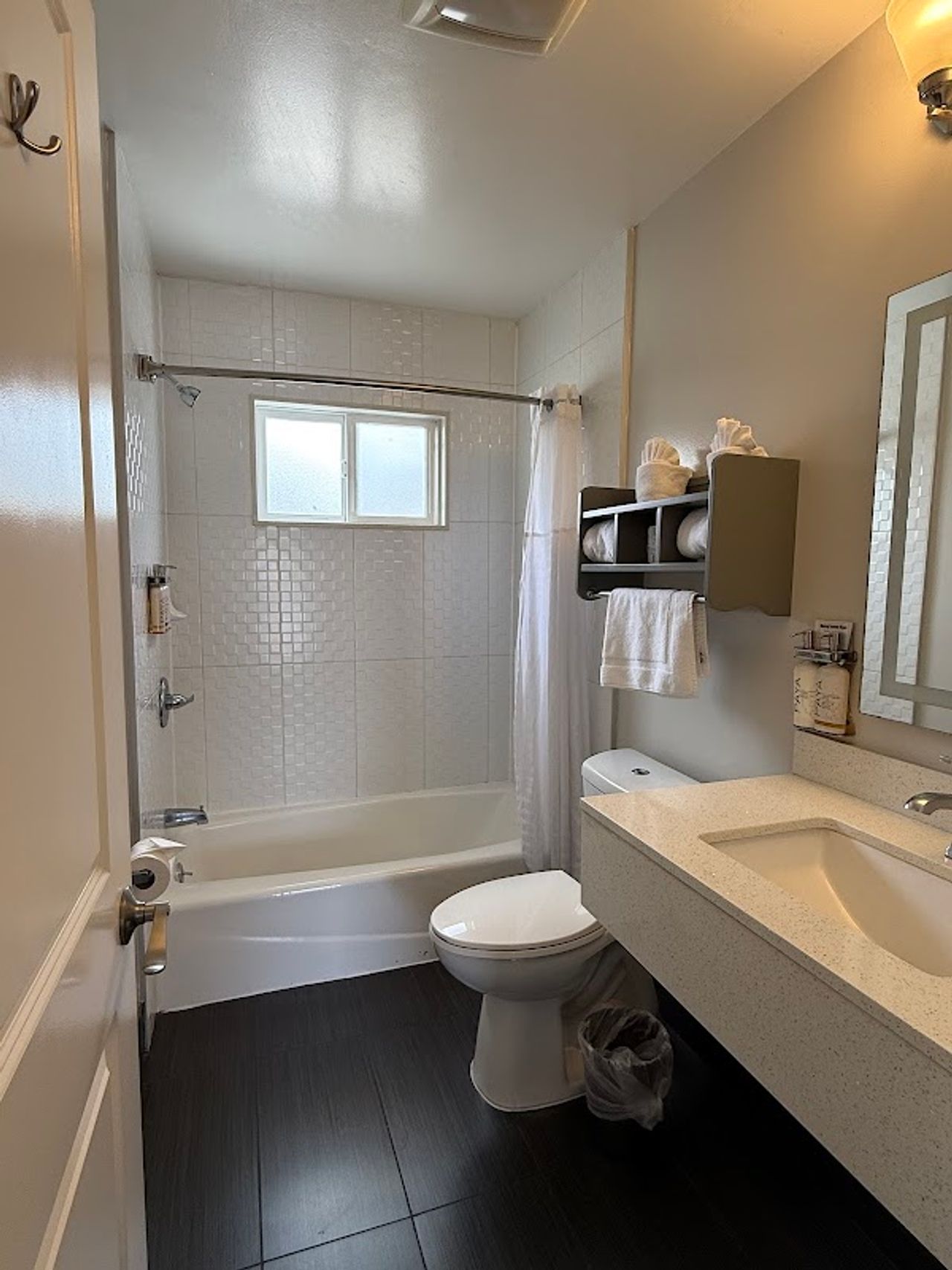 Photo of Stargazer Inn and Suites - Bathroom