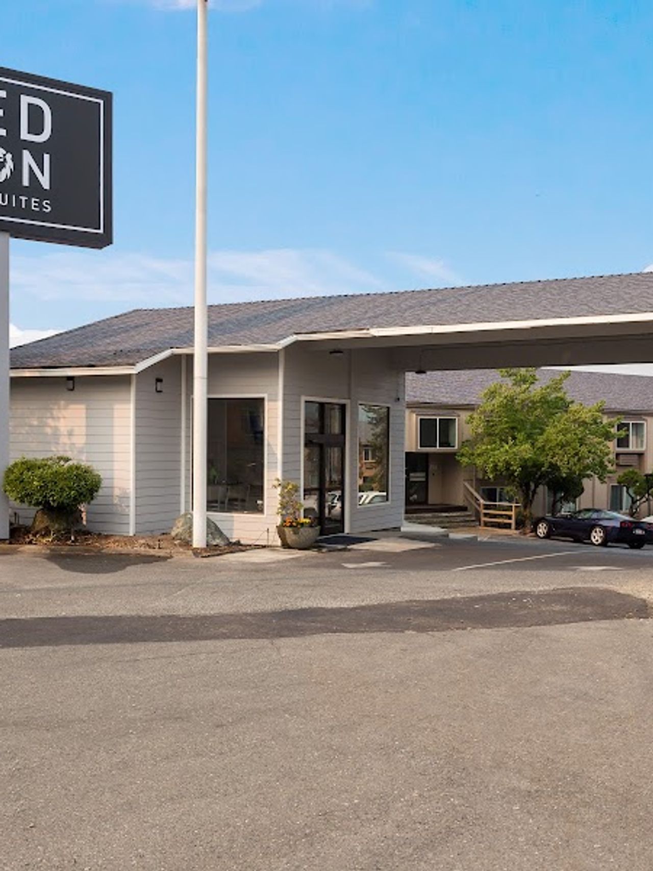 Photo of Red Lion Inn & Suites Grants Pass