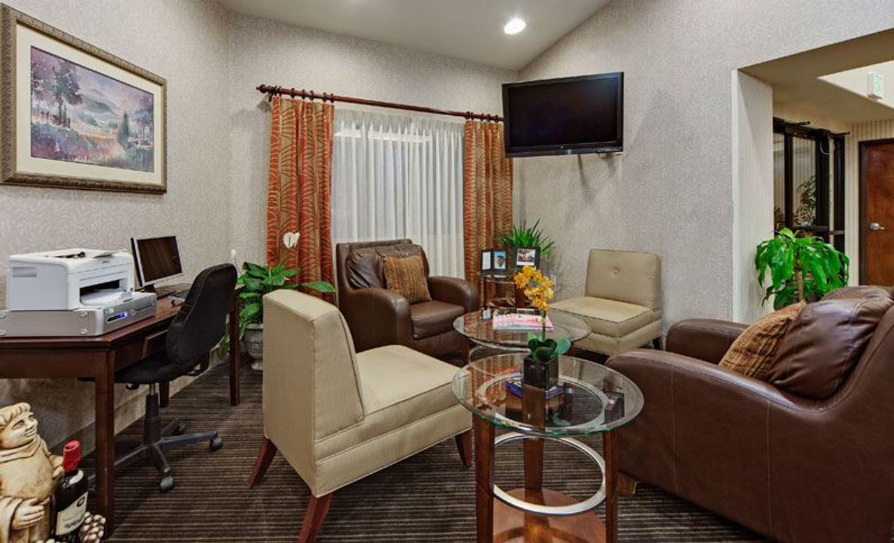 Photo of Hawthorn Suites by Wyndham Napa Valley