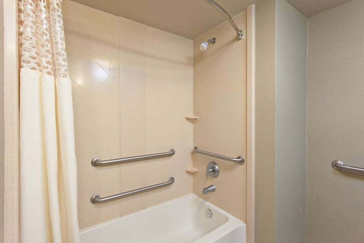 Photo of Hampton Inn & Suites Merced