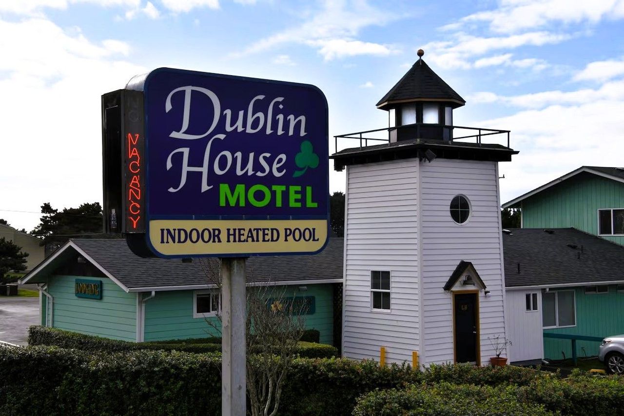 Dublin House - Yachats, Oregon Hwy 101