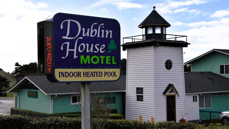 Dublin House - Yachats, Oregon Hwy 101