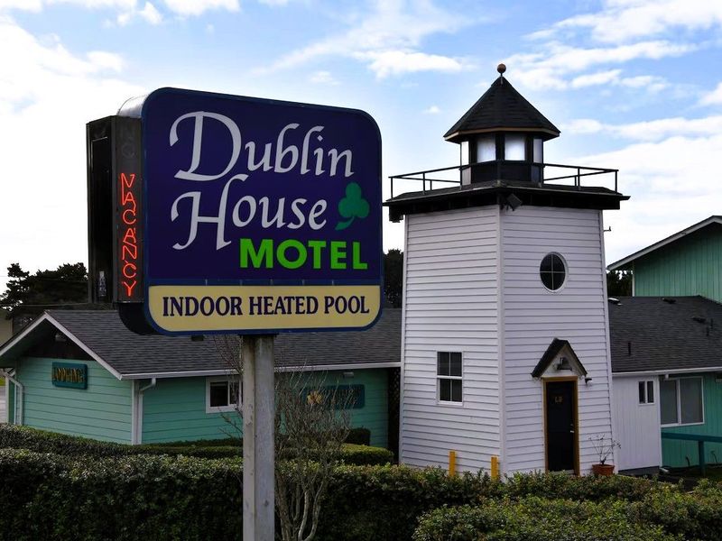 Dublin House - Yachats, Oregon Hwy 101