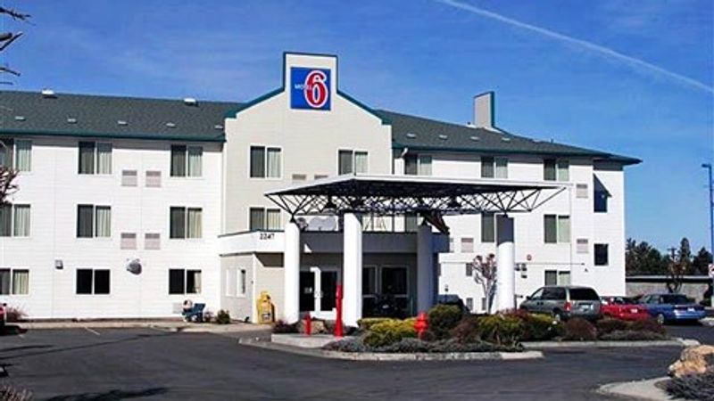 Photo of Motel 6 Redmond, OR