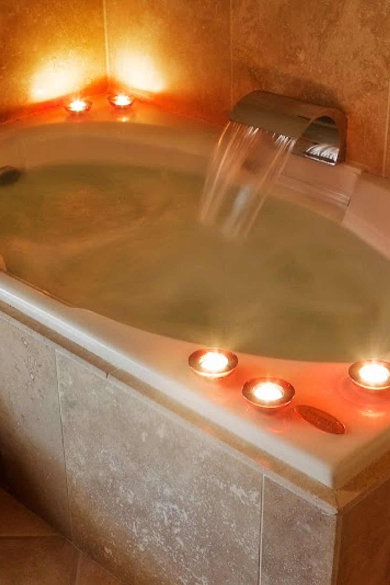 Photo of The Purple Orchid | Wine Country Resort & Spa - Jetted soaking tubs or BainUltra tubs