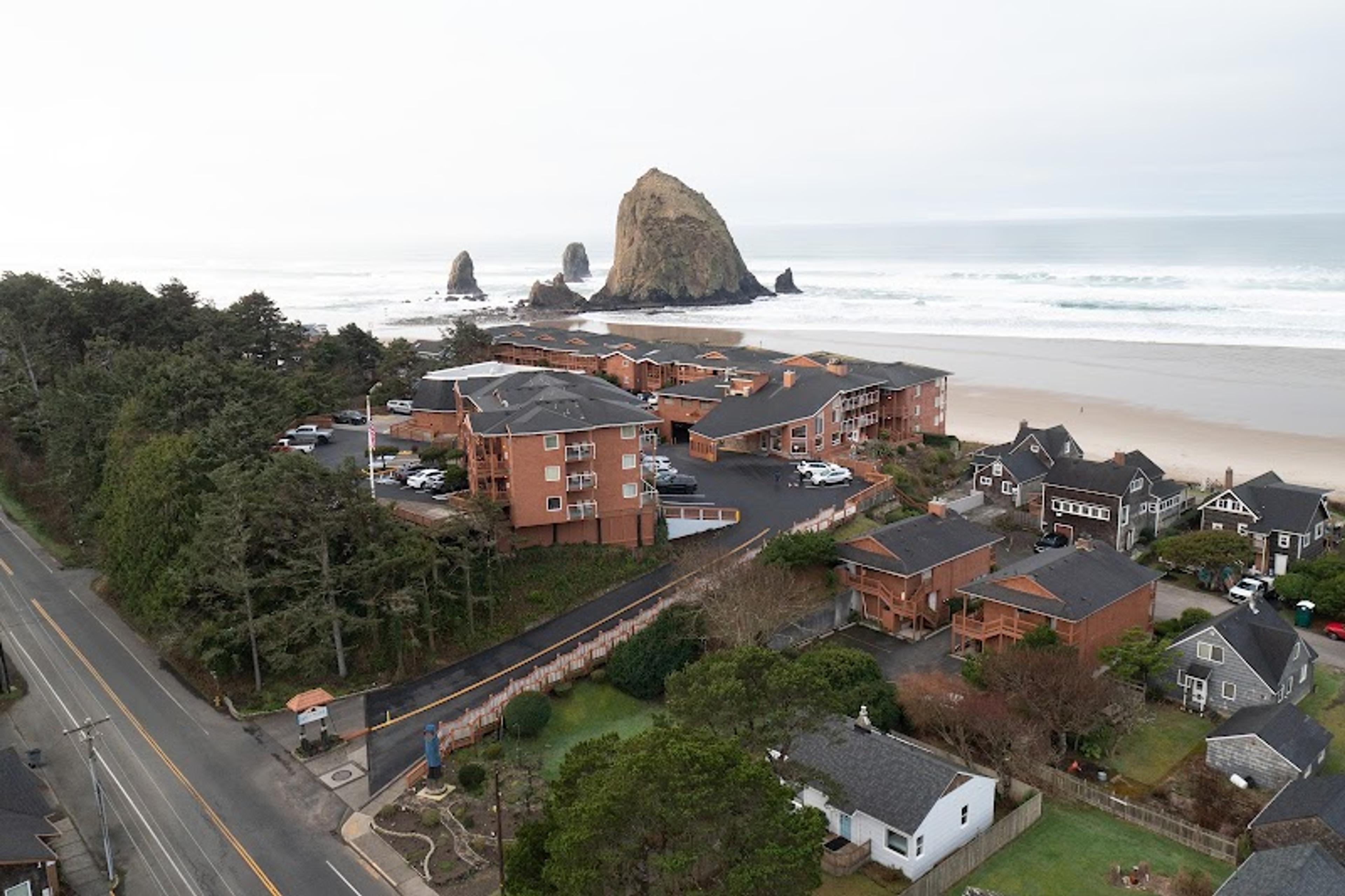 Hallmark Resort & Spa Cannon Beach