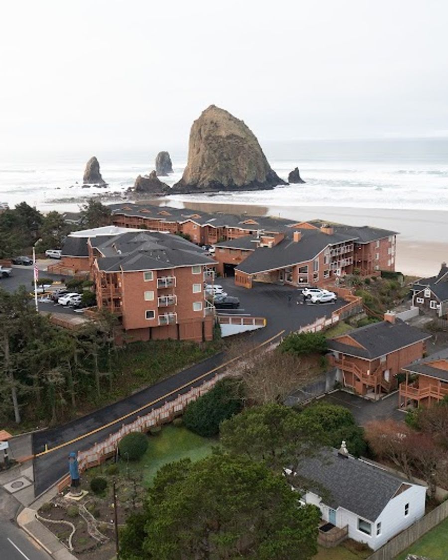 Hallmark Resort & Spa Cannon Beach
